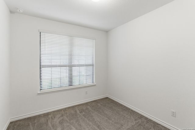 4056 Paddock Trail, Seguin, TX 78155