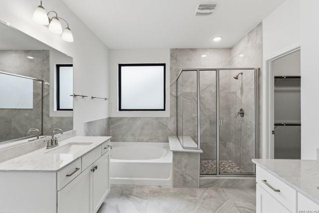 4056 Paddock Trail, Seguin, TX 78155