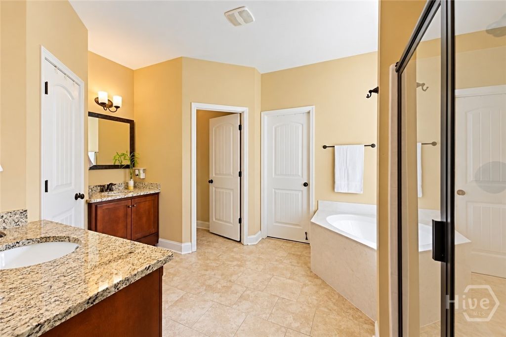 Image 16 of property listing at 30 Bowridge Drive, Richmond Hill, GA 31324