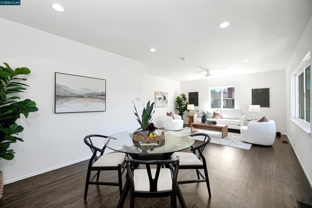 2718 Carmel St, Oakland, CA 94602
