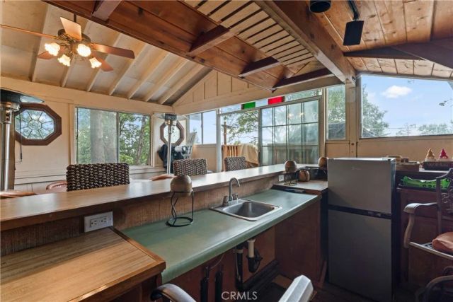 633 Arth Drive, Crestline, CA 92325