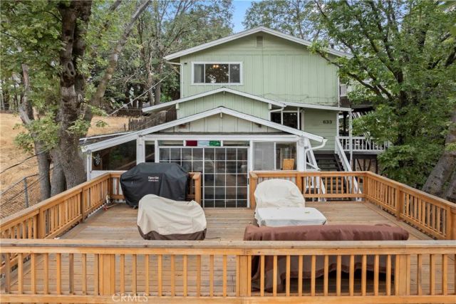 633 Arth Drive, Crestline, CA 92325