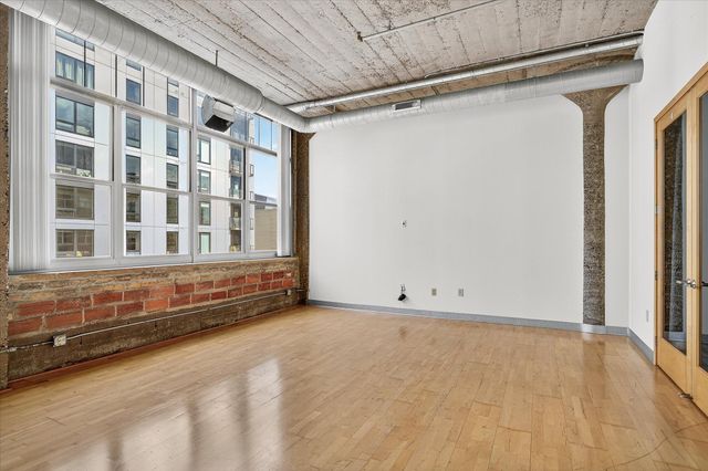 521 S 7th Street 510, Minneapolis, MN 55415