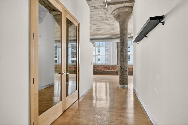 521 S 7th Street 510, Minneapolis, MN 55415