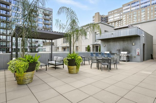 521 S 7th Street 510, Minneapolis, MN 55415