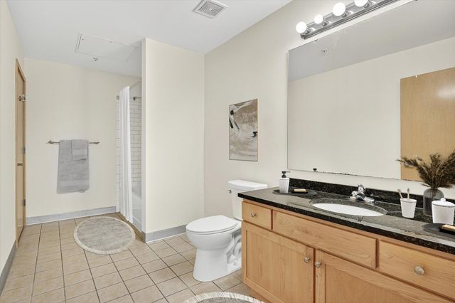 521 S 7th Street 510, Minneapolis, MN 55415