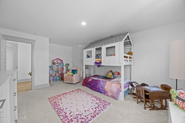524 Moss Lake Lane, Holly Ridge, NC 28445