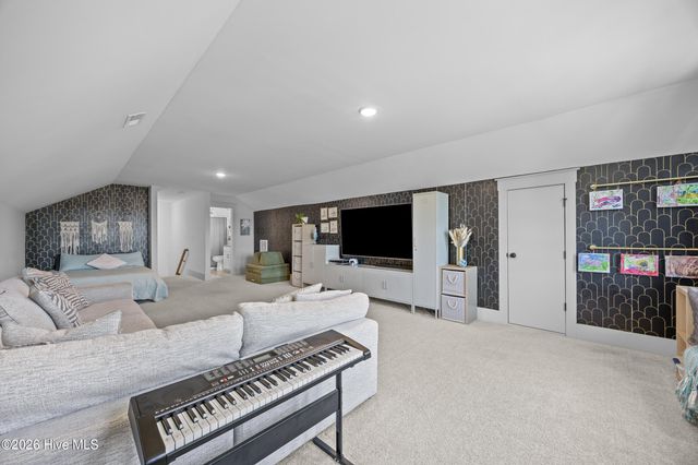 524 Moss Lake Lane, Holly Ridge, NC 28445