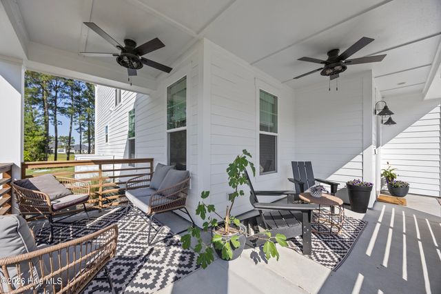 524 Moss Lake Lane, Holly Ridge, NC 28445