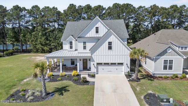524 Moss Lake Lane, Holly Ridge, NC 28445
