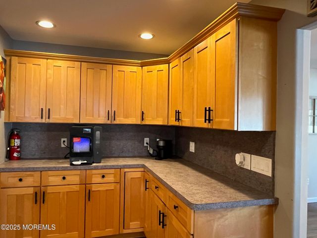 961 Neville Street, Toms River, NJ 08753