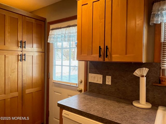 961 Neville Street, Toms River, NJ 08753