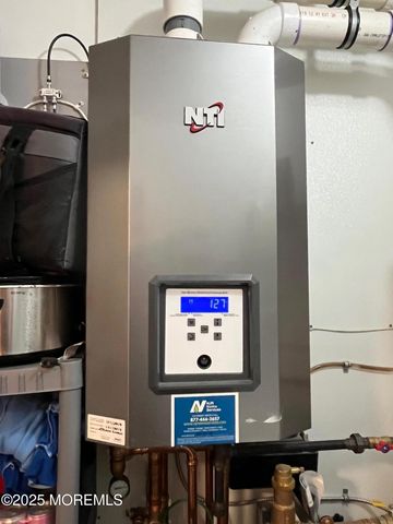 961 Neville Street, Toms River, NJ 08753