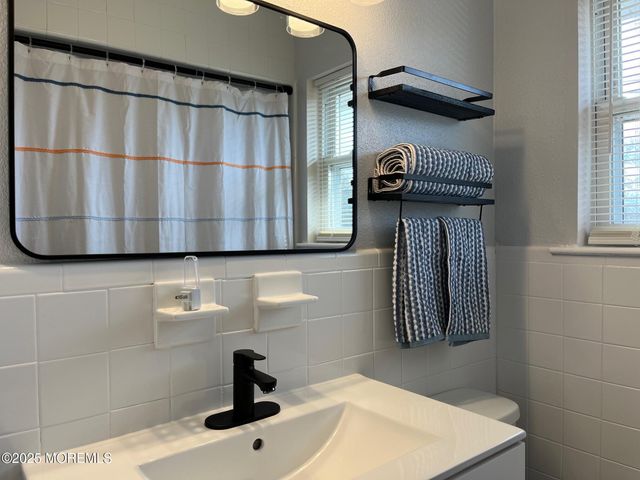 961 Neville Street, Toms River, NJ 08753