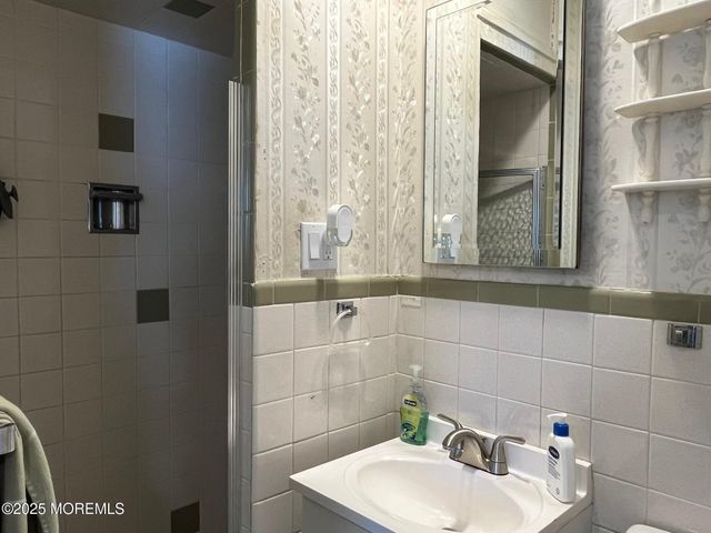 961 Neville Street, Toms River, NJ 08753