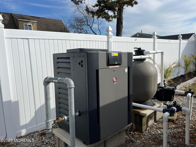 961 Neville Street, Toms River, NJ 08753