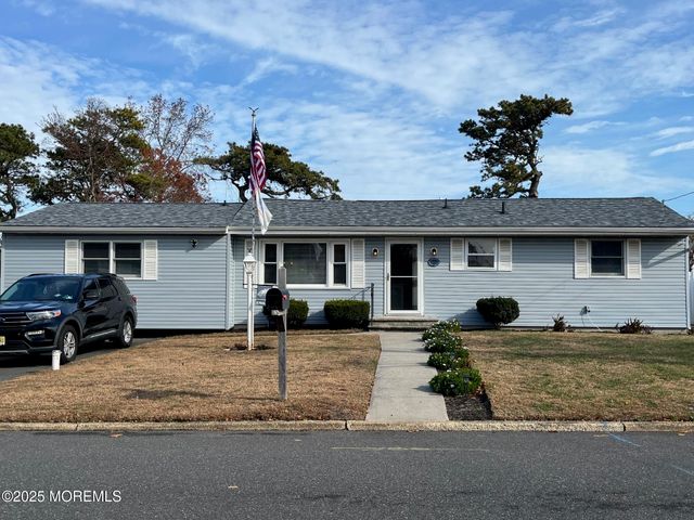 961 Neville Street, Toms River, NJ 08753