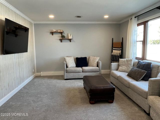 961 Neville Street, Toms River, NJ 08753