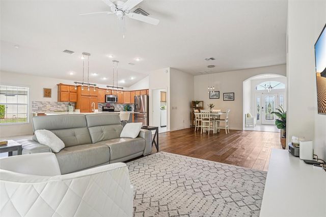 10063 LAKE MIONA WAY, Oxford, FL 34484