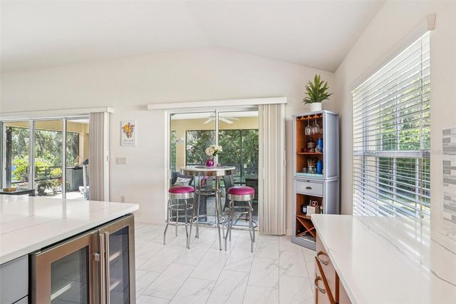 10063 LAKE MIONA WAY, Oxford, FL 34484