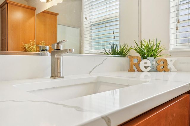 10063 LAKE MIONA WAY, Oxford, FL 34484