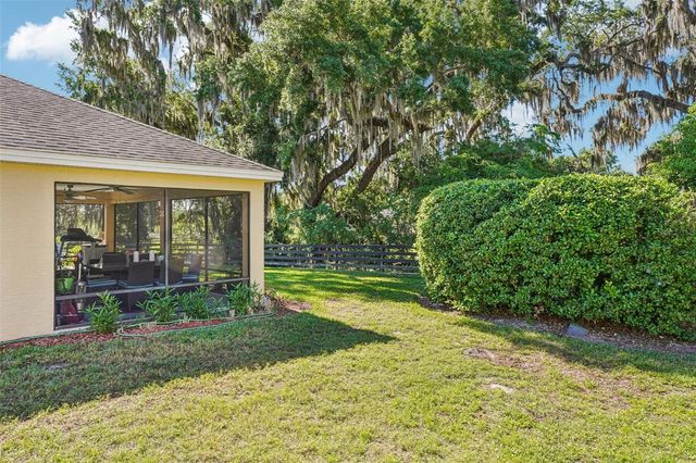 10063 LAKE MIONA WAY, Oxford, FL 34484