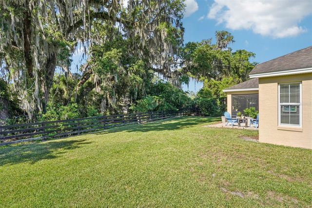 10063 LAKE MIONA WAY, Oxford, FL 34484