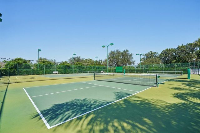 10063 LAKE MIONA WAY, Oxford, FL 34484