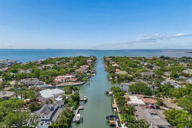 4804 CULBREATH ISLES ROAD, Tampa, FL 33629