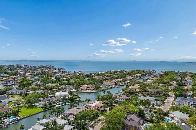 4804 CULBREATH ISLES ROAD, Tampa, FL 33629