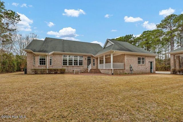 142 Foxwood Lane, Wilmington, NC 28409