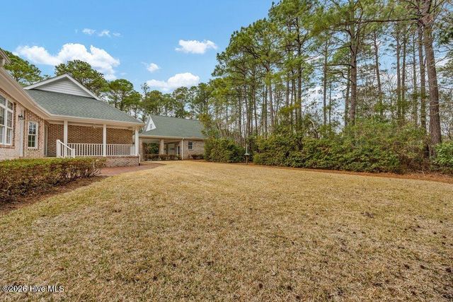 142 Foxwood Lane, Wilmington, NC 28409