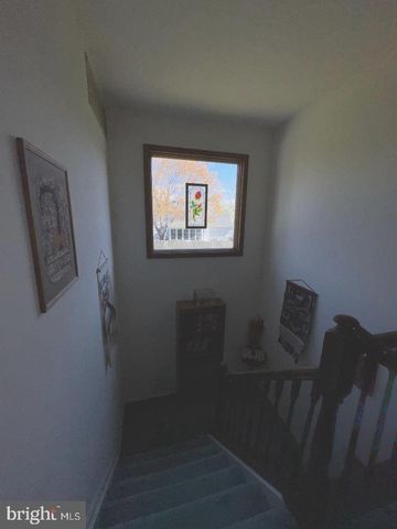 17 GRAYBURN DR, Marlton, NJ 08053