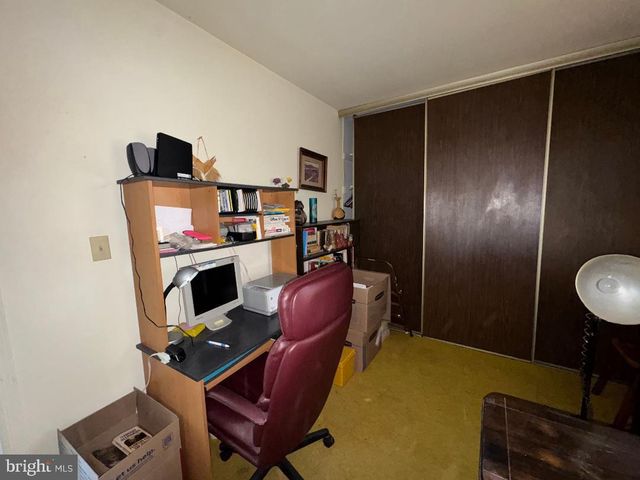 17 GRAYBURN DR, Marlton, NJ 08053