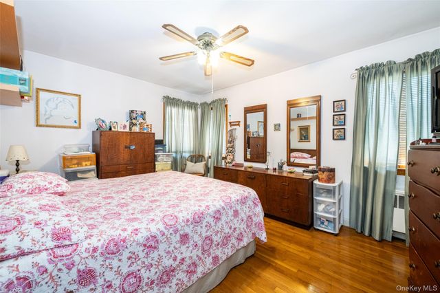 1515 Bantam Place, Bronx, NY 10469
