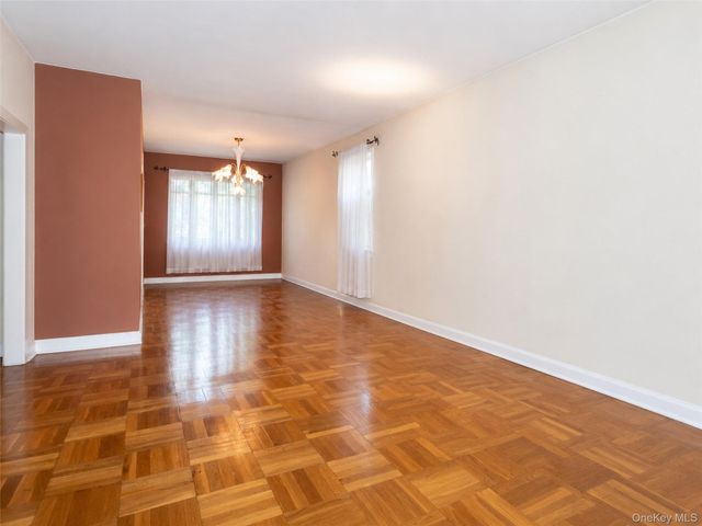 1515 Bantam Place, Bronx, NY 10469