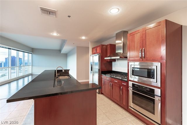 4575 DEAN MARTIN Drive 2508, Las Vegas, NV 89103