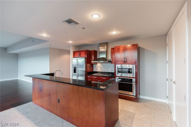 4575 DEAN MARTIN Drive 2508, Las Vegas, NV 89103