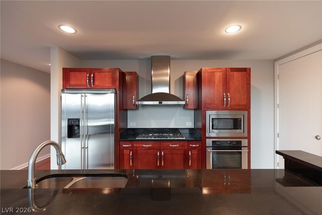 4575 DEAN MARTIN Drive 2508, Las Vegas, NV 89103