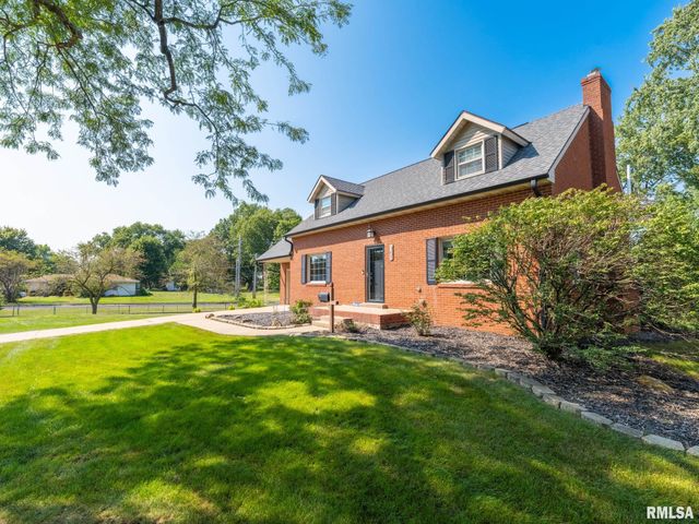 301 E FERNWOOD Street, Morton, IL 61550