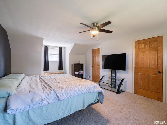 301 E FERNWOOD Street, Morton, IL 61550
