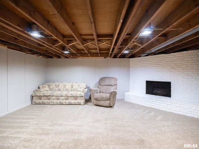 301 E FERNWOOD Street, Morton, IL 61550