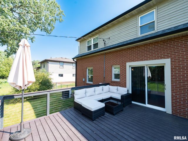 301 E FERNWOOD Street, Morton, IL 61550
