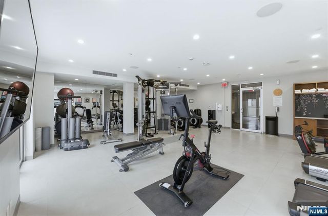 37 Orange Road 401, Montclair, NJ 07042