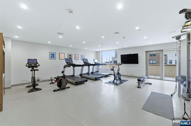 37 Orange Road 401, Montclair, NJ 07042