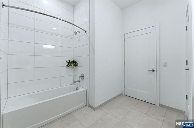 37 Orange Road 401, Montclair, NJ 07042