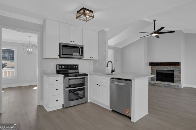 1525 WYNFIELD DR, Auburn, GA 30011