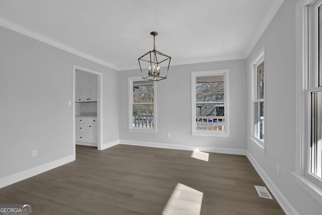 1525 WYNFIELD DR, Auburn, GA 30011