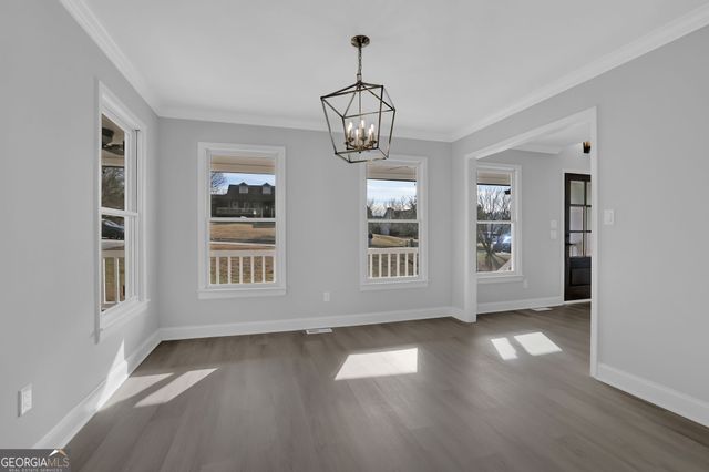 1525 WYNFIELD DR, Auburn, GA 30011