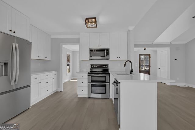 1525 WYNFIELD DR, Auburn, GA 30011